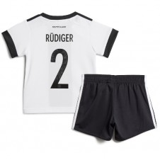 Tyskland Antonio Rudiger #2 Hjemmedraktsett Barn VM 2022 Kortermet (+ korte bukser)